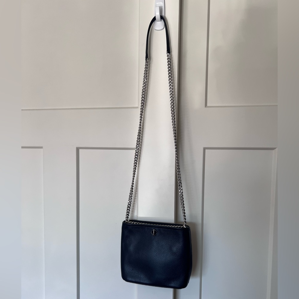 Kate Spade Polly Pebble Navy Blue crossbody chain purse bag - Picture 2 of 10